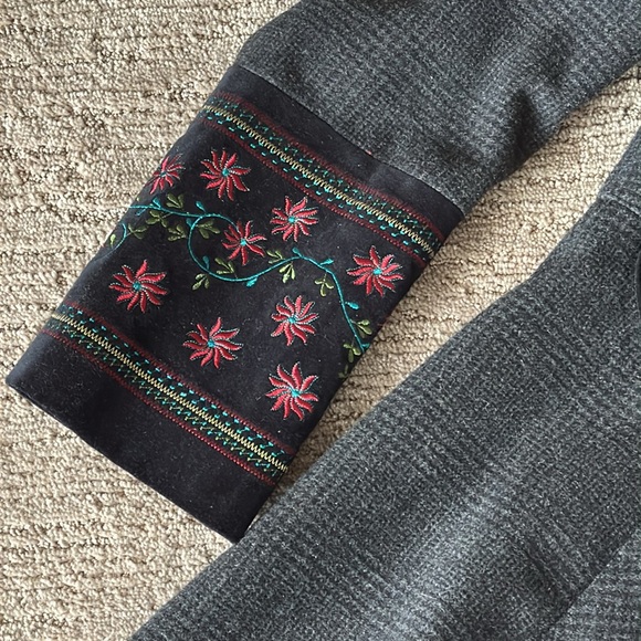 Tasha Polizzi Embroidered Gray Double-Breasted Coat - Picture 2 of 10